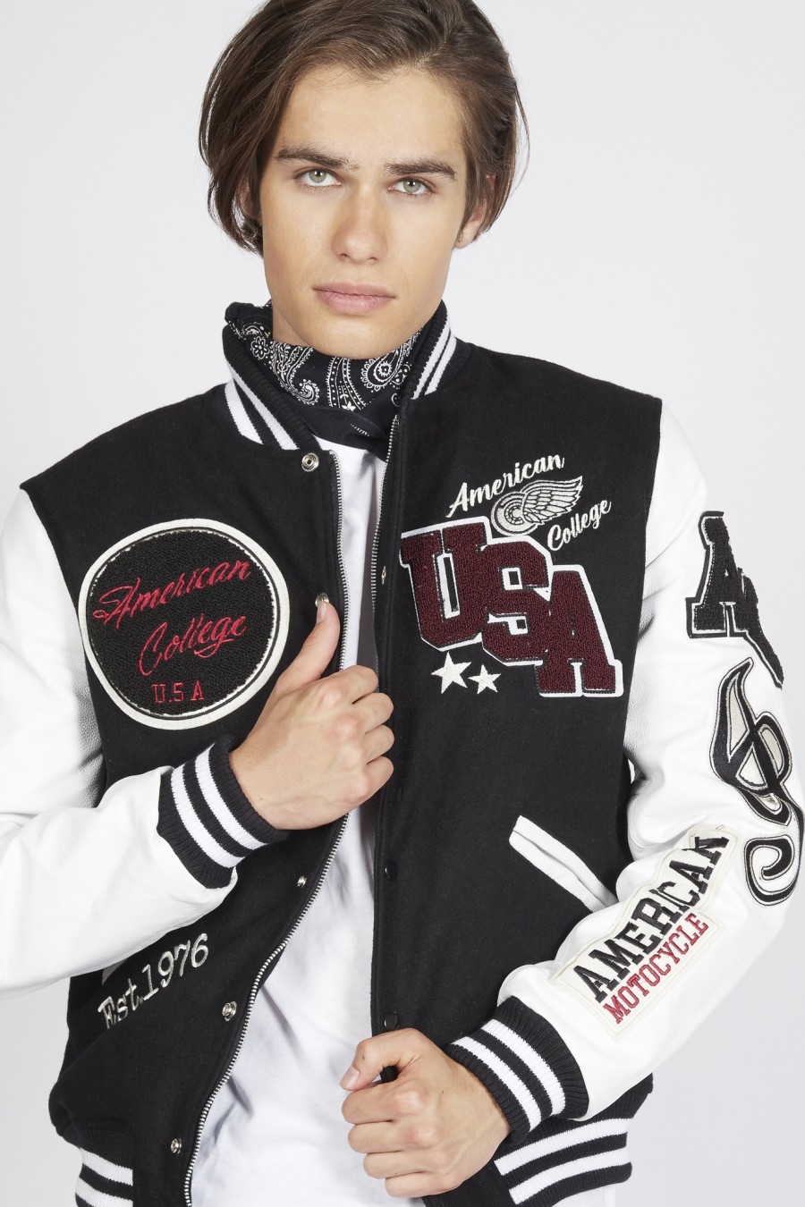 Teddy Varsity Black/White | American College USA